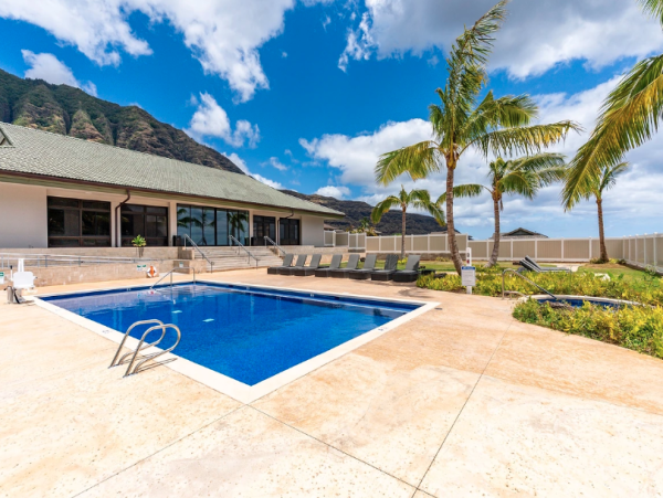 Luxurious Oahu Retreat: Two Villas, Perfect for Groups